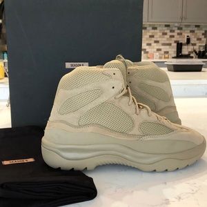 NIB Yeezy Men’s Desert Boot sz47